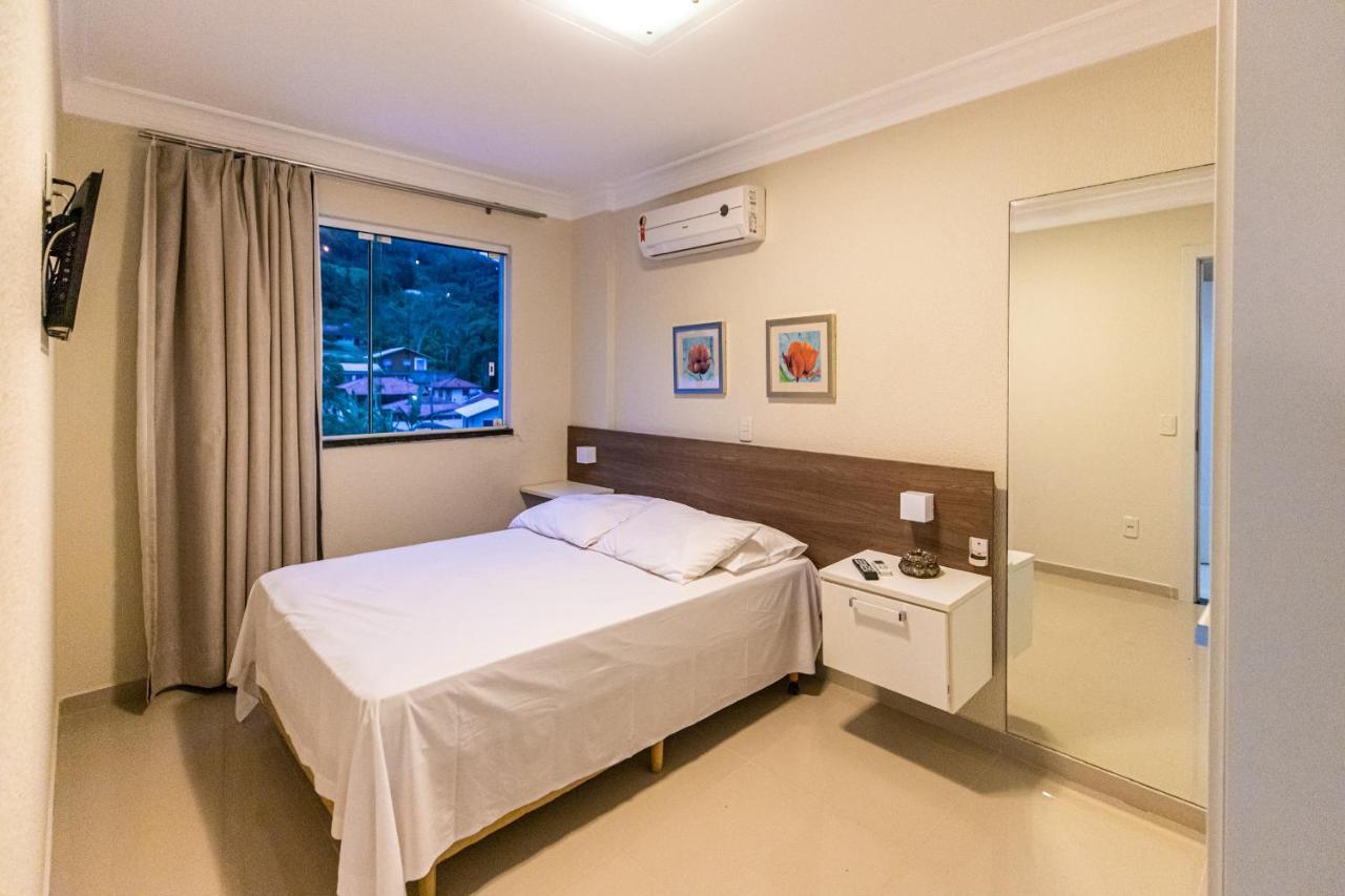 Flat Com Piscina Termica No Bombinhas Summer Beach 외부 사진